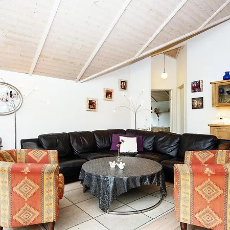 Holiday home 8 Person In Allingabro-by Traum