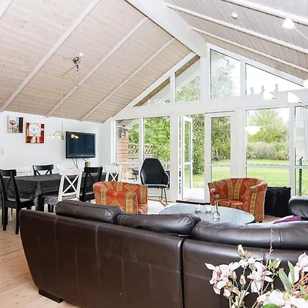 Three-bedroom In Allingabro 3 * Nørager