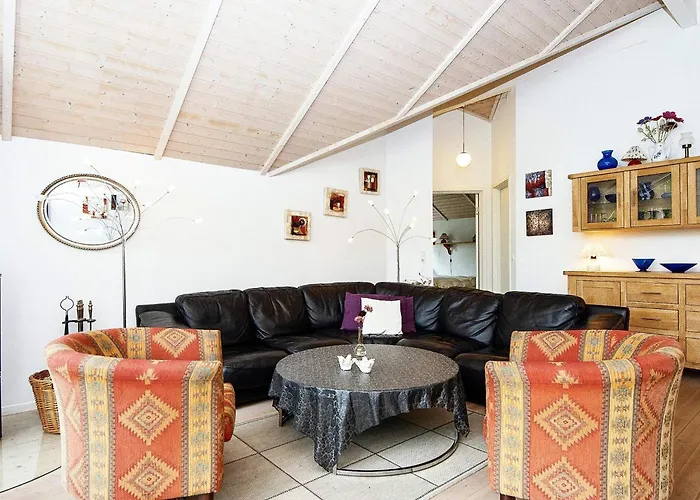 度假居 8 Person In Allingabro-by Traum
